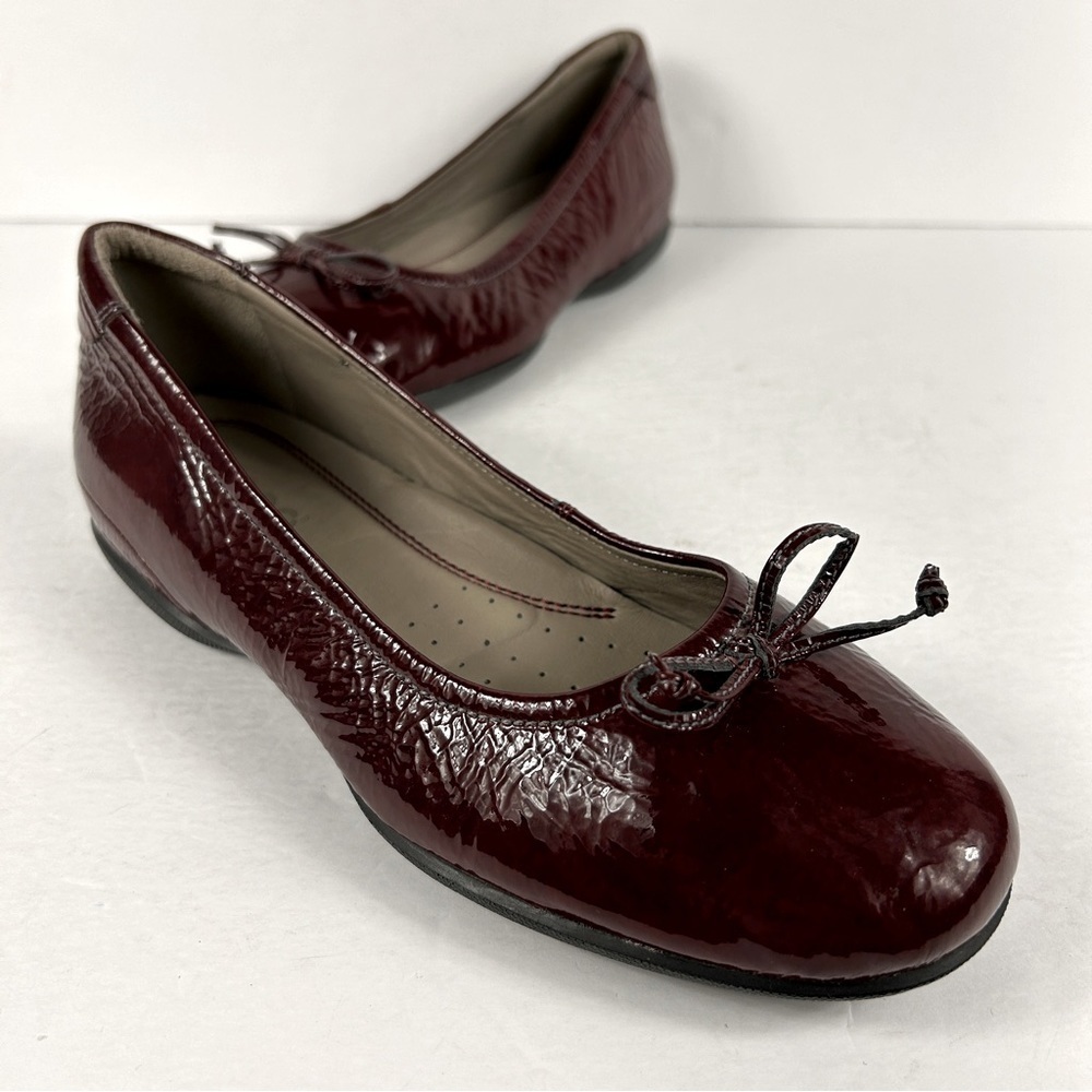 Ecco flats patent leather women  size 38